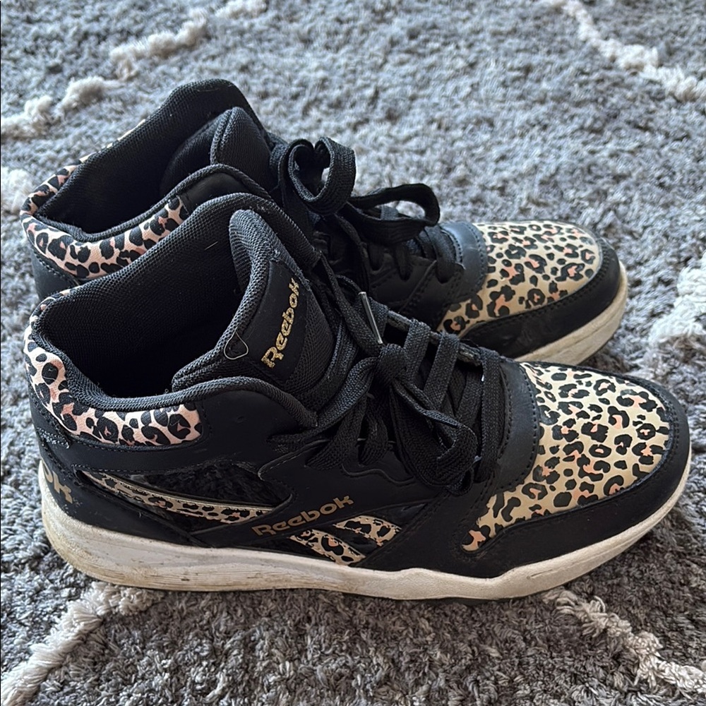 Reebok Women's Black and Tan Leopard Sneakers
